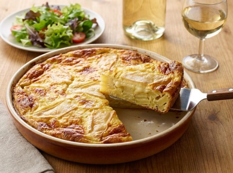 Gâteau de pommes de terre au reblochon : une recette fondante et réconfortante
