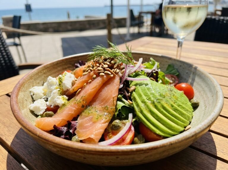 Salade Saumon Fumé, Chèvre & Avocat